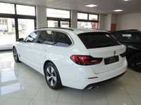 Gebraucht BMW 520 190 PS (139 kW) 2023 Weiß Limousine