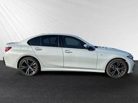 Gebraucht BMW 330e M Sport 292 PS (214 kW) 2025 Brooklyn grau metallic Limousine