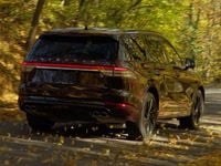 Gebraucht Lincoln Aviator 405 PS (297 kW) 2025 Rot SUV