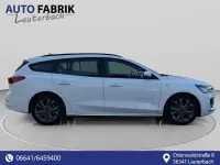 Gebraucht Ford Focus ST-Line 116 PS (85 kW) 2023 Weiß Limousine