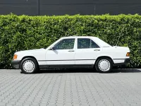 Gebraucht Mercedes 190 160 PS (117 kW) 1990 Weiß Limousine