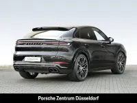 Gebraucht Porsche Cayenne S 475 PS (349 kW) 2024 Chromitschwarzmetallic SUV