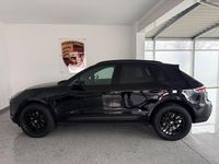Gebraucht Porsche Macan 265 PS (194 kW) 2022 Tiefschwarz SUV