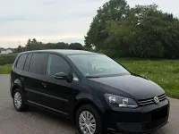Gebraucht VW Touran Trendline 105 PS (77 kW) 2012 Schwarz Van / Kleinbus