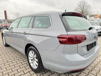 Gebraucht VW Passat Business 150 PS (110 kW) 2023 Grau Kombi