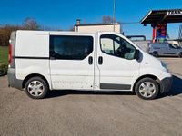 Second-hand Renault Trafic 90 CP (66 kW) 2012 Alb Monovolum