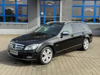 Używany Mercedes C320 224 KM (164 kW) 2011 Czarny Kombi
