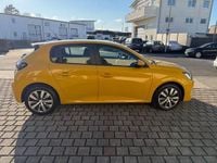 Gebraucht Peugeot 208 Active 101 PS (74 kW) 2020 Jaune faro (senf ) Kleinwagen