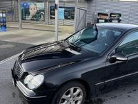 Gebraucht Mercedes C220 2001 Schwarz Limousine