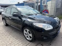 Gebraucht Renault Mégane Dynamique 106 PS (77 kW) 2011 Schwarz Limousine