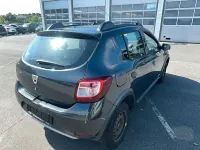 Gebraucht Dacia Sandero Prestige 90 PS (66 kW) 2016 Grau SUV