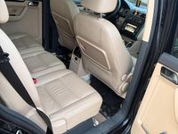 Gebraucht VW Touran 140 PS (102 kW) 2012 Schwarz Van / Kleinbus