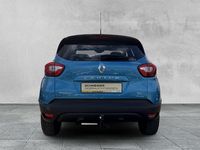 Käytetty Renault Captur Dynamique 120 HP (88 kW) 2016 Sininen Katumaasturi