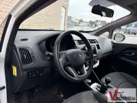 Gebraucht Kia Rio Comfort 86 PS (63 kW) 2013 Weiß Limousine