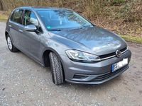 Gebraucht VW Golf VII 86 PS (63 kW) 2018 Grau Limousine