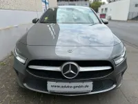 Gebraucht Mercedes A180 116 PS (85 kW) 2020 Grau Limousine