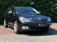 Gebraucht Skoda Octavia Fun 105 PS (77 kW) 2013 Schwarzmagic perleffekt Kombi