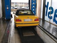 Gebraucht BMW 325 Cabriolet 192 PS (141 kW) 1994 Gelb Cabrio