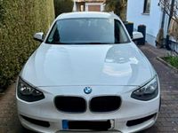 Gebraucht BMW 114 102 PS (75 kW) 2014 Weiß Kleinwagen