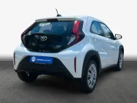 Gebraucht Toyota Aygo X Play 72 PS (52 kW) 2023 Schneeweiß SUV