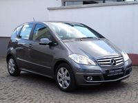 Gebraucht Mercedes A180 116 PS (85 kW) 2011 Grau Limousine