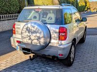 Gebraucht Toyota RAV4 125 PS (91 kW) 2004 Silber SUV