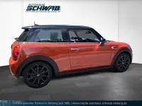 Gebraucht Mini Cooper Coupé Pepper 136 PS (100 kW) 2021 Solaris orange metallic Coupé