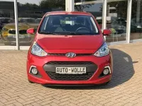 Gebraucht Hyundai i10 Style 87 PS (63 kW) 2015 Rot Kleinwagen