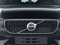 Gebraucht Volvo XC40 Core 163 PS (119 kW) 2025 Schwarz SUV