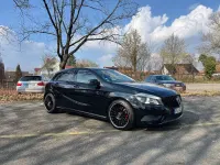 Gebraucht Mercedes A180 Night 122 PS (89 kW) 2013 Schwarz Kleinwagen
