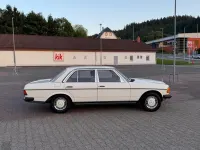 Gebraucht Mercedes 200 109 PS (80 kW) 1984 Weiß Limousine