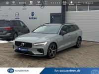 Gebraucht Volvo V60 Plus 349 PS (256 kW) 2025 Grau Kombi