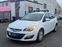 Gebraucht Opel Astra Edition 165 PS (121 kW) 2013 Weiß Kombi