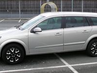 Gebraucht Opel Astra 116 PS (85 kW) 2009 Beige metallic Kombi