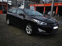 Gebraucht Hyundai i40 135 PS (99 kW) 2014 Schwarz Kombi