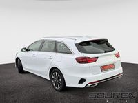 Gebraucht Kia Ceed Sportswagon Comfort 141 PS (103 kW) 2022 Weiß Kombi