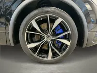 Second-hand VW Tiguan R 320 CP (235 kW) 2023 Negru SUV