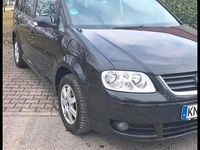 Gebraucht VW Touran 105 PS (77 kW) 2004 Schwarz Van / Kleinbus