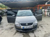 Gebraucht VW Touran 105 PS (77 kW) 2009 Braun Van / Kleinbus