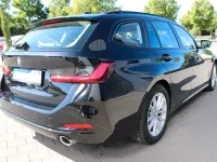 Gebraucht BMW 320 Performance 190 PS (139 kW) 2023 Schwarz Kombi