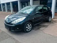 Gebraucht Peugeot 206 70 PS (51 kW) 2008 Schwarz Kleinwagen