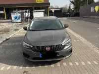 Usado Fiat Tipo Pop 95 CV (69 kW) 2017 Gris Berlina