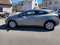 Gebraucht Opel Astra GTC 140 PS (102 kW) 2016 Beige Coupé