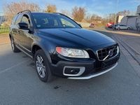 Gebraucht Volvo XC70 Summum 163 PS (119 kW) 2011 Schwarz Kombi