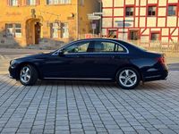 Gebraucht Mercedes E220 Exclusive 194 PS (142 kW) 2016 Blau Limousine