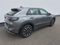 Neu VW T-Roc Life 150 PS (110 kW) 2026 Grau SUV