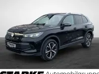 Neu VW Tiguan R-line 193 PS (141 kW) 2025 Schwarz (grenadillschwarz metallic) SUV