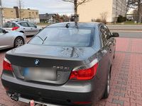 Gebraucht BMW 530 258 PS (189 kW) 2004 Silber Limousine