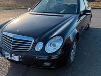 Gebraucht Mercedes E200 Classic 163 PS (119 kW) 2009 Schwarz Limousine