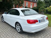 Gebraucht BMW 325 Cabriolet 204 PS (150 kW) 2010 Weiß Cabrio